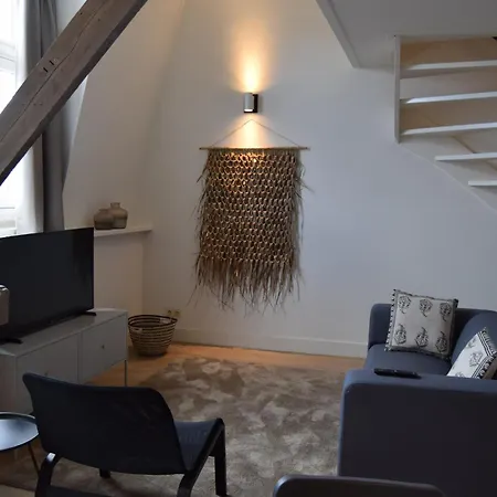 Expat Housing Apartment *