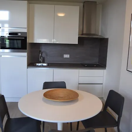 Apartment Expat Housing *