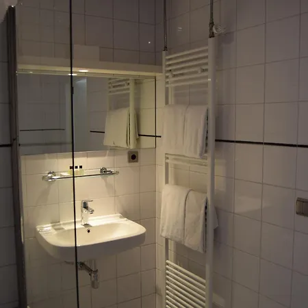 Expat Housing Apartment *